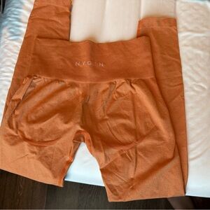 NVGTN Orange contour Leggings